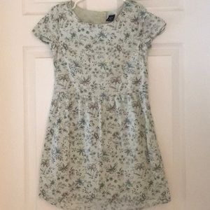 Beautiful floral GAP dress. Size small.